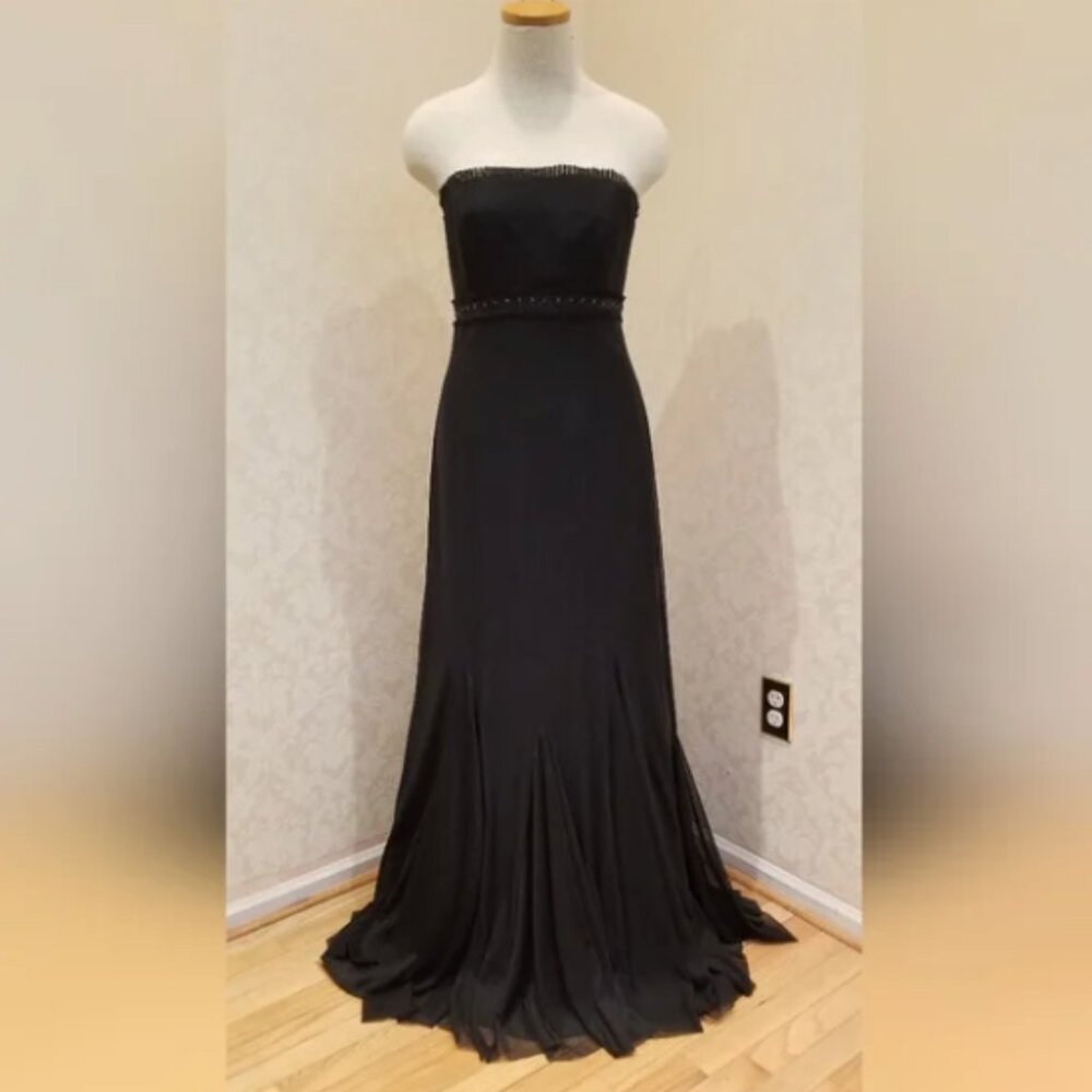 BADGLEY MISCHKA STRAPPLESS FLOOR LENGTH DRESS